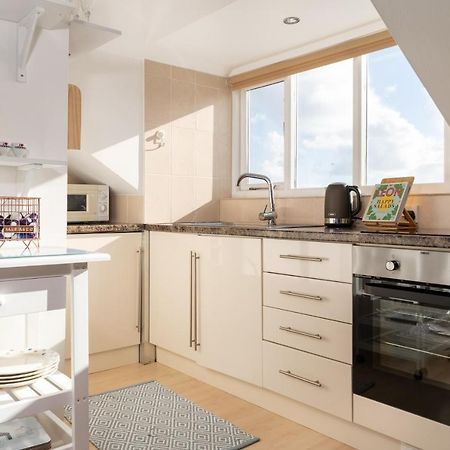 Stunning Views Over Mounts Bay With Balcony Penzance Zewnętrze zdjęcie