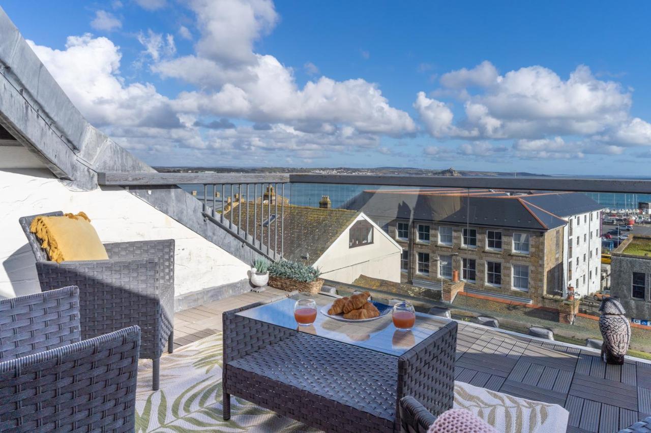 Stunning Views Over Mounts Bay With Balcony Penzance Zewnętrze zdjęcie