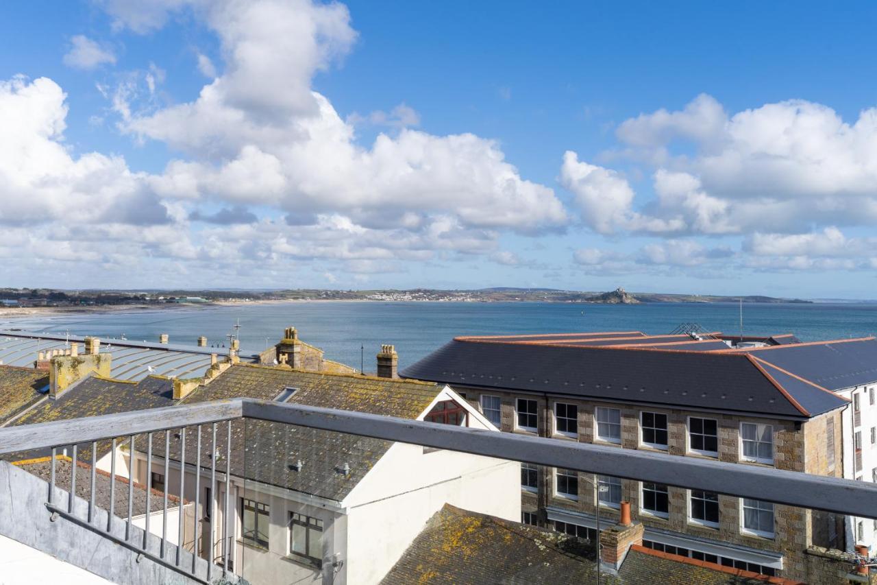 Stunning Views Over Mounts Bay With Balcony Penzance Zewnętrze zdjęcie